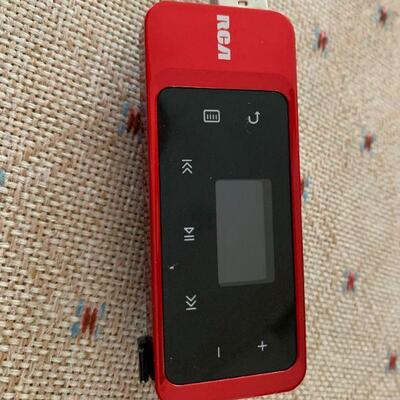 RCA mp3 player with jump drive