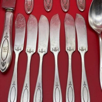 26PC Oneida Community Silverplate 1917 "Adam" Flatware Lot - $30