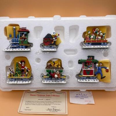 Danbury Mint Mickey's Xmas Train New In Box - $60