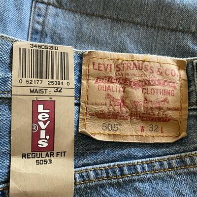 3 Pair Denim Jeans Lee, Levi & Nautica & 1 Levi Shorts Size 32 x 34 - $25