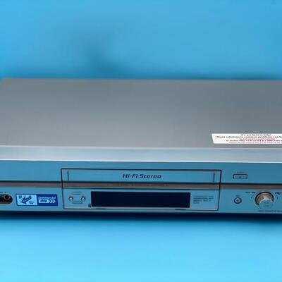 Sony SLV-N750 Video Cassette Recorder (Working, No Remote) - $40