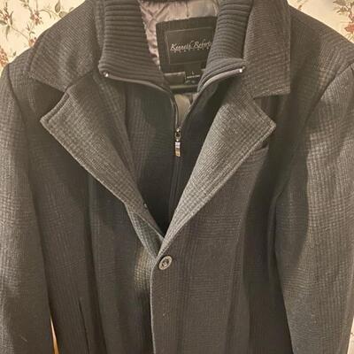 Kenneth Roberts Platinum Black Size L Wool & Polyester Coat - $30