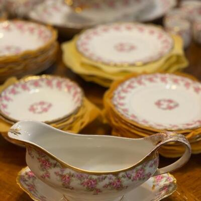 58PC 1920s Elite Works France Limoges China Set - $460