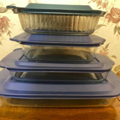 8PC Lidded Glass Pyrex Containers - $35