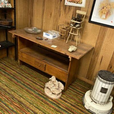 hutch table, as is