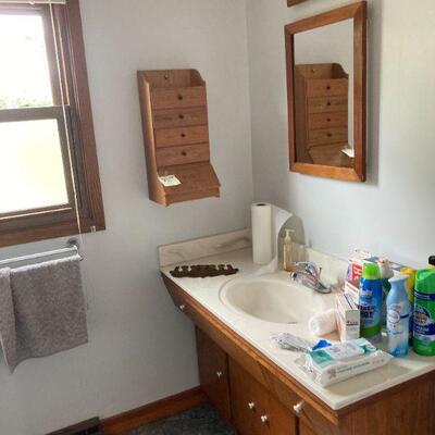 hanging spice cabinet
