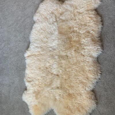 Lambskin Rug 79â€. 45â€