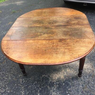 Wood Drop Leaf Oval Table 53