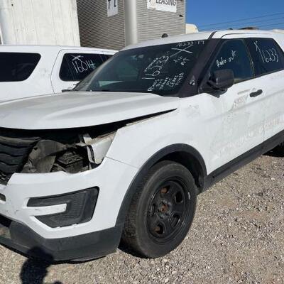 462	

2016 Ford Explorer
DEALER OUT OF STATE ONLY 
Year: 2016
Make: Ford
Model: Explorer
Vehicle Type: Multipurpose Vehicle (MPV)...