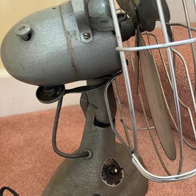 Signal Electric Vintage Oscillating Fan