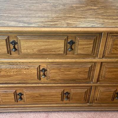 Thomasville 6-Drawer Dresser W/Hexagon Mirror - 72"H x 52"W x 21"D - $180