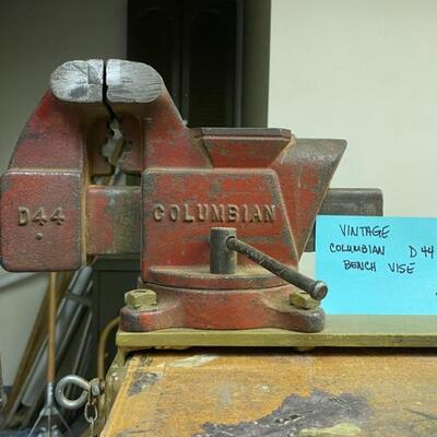 Vintage Columbian Bench Vise 