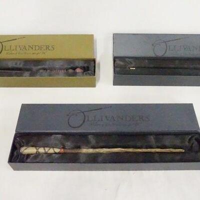 1068	LOT OF THREE WIZARDING WORLD OF HARRY POTTER *OLLIVANDERS* WANDS LOT INCLUDES BIRCH, HAWTHORNE, & VINE. IN ORIGINAL BOXES
