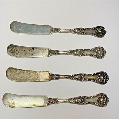 https://www.ebay.com/itm/124835396034	ME1024 STERLING SILVER BUTTER KNIVES, SET OF 4
