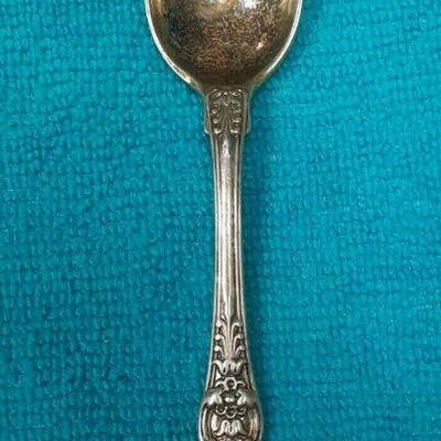 https://www.ebay.com/itm/114895585141	ME3027 USED TIFFANY & CO. STERLING SILVER TEA SPOON ENGLISH KING PATTERN
