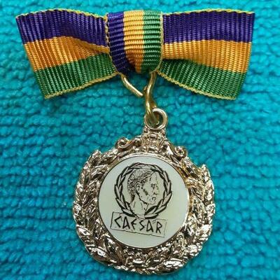 https://www.ebay.com/itm/124835396014	HC3048 KREWE OF CAESAR MARDI-GRAS DUCAL
