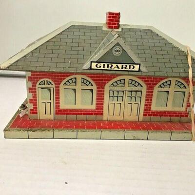 https://www.ebay.com/itm/124815126156	OR8016 VINTAGE TRAIN STATION PLATFORM MODEL
