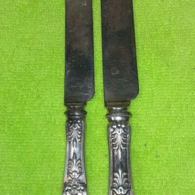 https://www.ebay.com/itm/114895585470	ME3095 USED LOT OF TWO TIFFANY & CO. STERLING SILVER KNIVES KING PATTERN