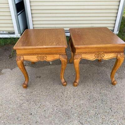 https://www.ebay.com/itm/124847159306	GE6003 - Vintage Oak End Tables $149

