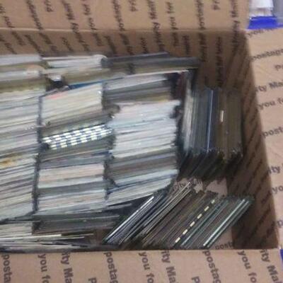 https://www.ebay.com/itm/114167702409	Rxb019 NASCAR CARD COLLECTION BOX GORDON, EARNHARDT, OTHERS
