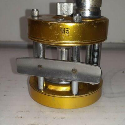 https://www.ebay.com/itm/124857585023	EL8008 Bass Pro Shops MCM 1,000 Gear Ratio 5.2:1 25 IPT 
