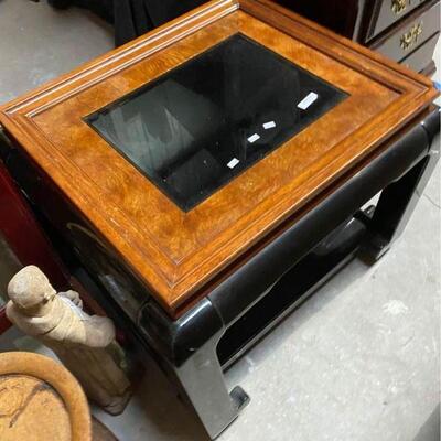 https://www.ebay.com/itm/114918526389	LS5054: Two Tone End Table with Glass Top
