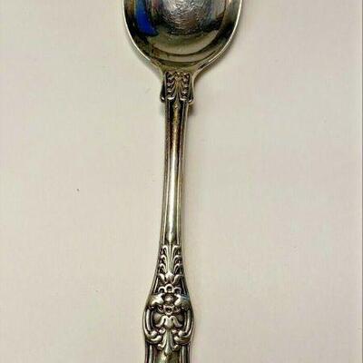 https://www.ebay.com/itm/114918154945	ME1019 STERLING SILVER TIFFANY ENGLISH KING PATTERN LARGE SPOON 5
