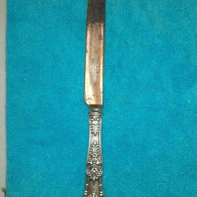 https://www.ebay.com/itm/124815126962	ME3090 USED TIFFANY & CO. STERLING SILVER BLUNT TABLE KNIFE KING PATTERN
