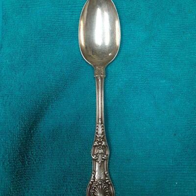 https://www.ebay.com/itm/124815126940	ME3050 USED TIFFANY & CO. 7 INCH STERLING SILVER TABLE SPOON KING PATTERN
