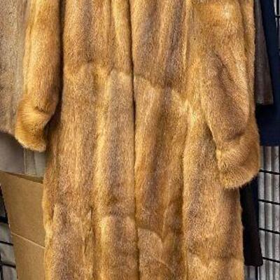 https://www.ebay.com/itm/114895826277	ME6041: Vintage Full Length Mink Coat

