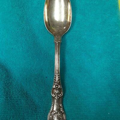 https://www.ebay.com/itm/114895585465	ME3048 USED TIFFANY & CO. 7 INCH STERLING SILVER TABLE SPOON KING PATTERN
