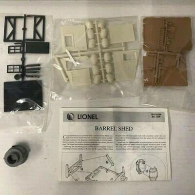 https://www.ebay.com/itm/114895585125	OR8011 VINTAGE TRAIN SET BARREL SHED MODEL