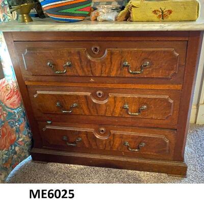 https://www.ebay.com/itm/114870042394	ME6025: Marble top Chest of Drawers - Estate Sale Pickup only
