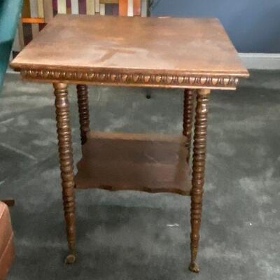 https://www.ebay.com/itm/124815449678	EL6116 Vintage Wood Accent Table

