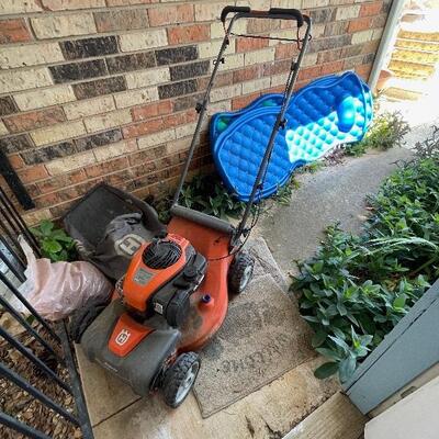 HUSQVARNA  GAS LAWN MOWER 