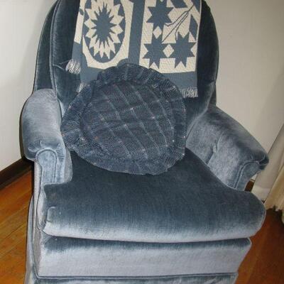 BLUE CHAIR    BUY IT NOW $ 25.00