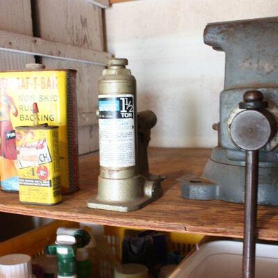 Bench Vise, bottle jack