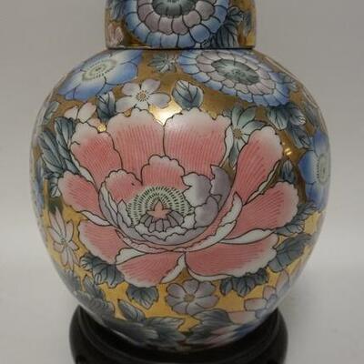 1292	HAND PAINTED ASIAN JAR ON WOODEN BASE, 12 IN HIGH W/BASE
