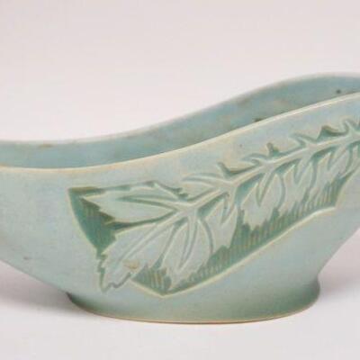 1026	ROSEVILLE SILHOUETTE BOAT SHAPED BOWL, 11 IN WIDE
