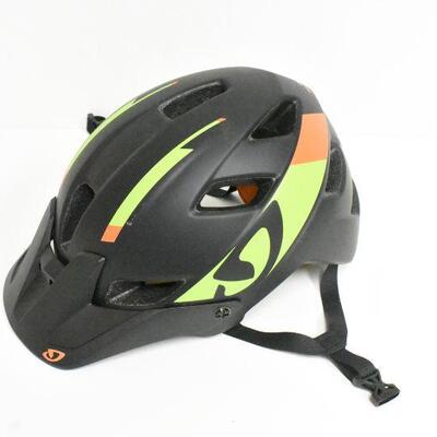 Giro Feature G324 Bicycle Helmet