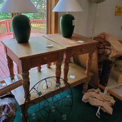 Broyhill end tables with matching coffee table 