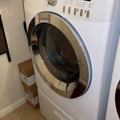 Frigidaire washer and dryer front loads,