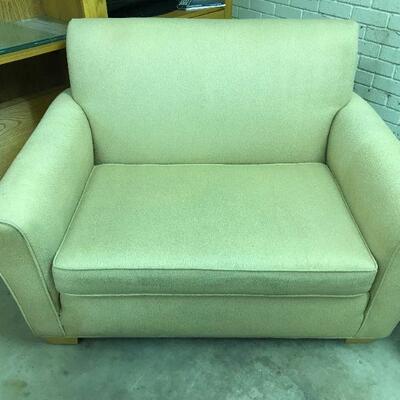 Cream Woven Fabric Oversized chair
$40