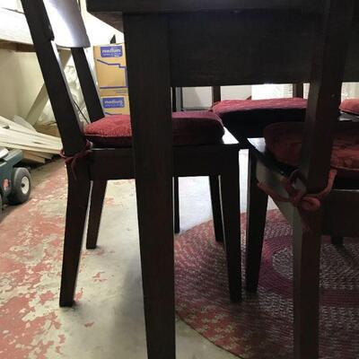 Dark Wood Dining Table with (6) Chairs & Cushions
Table: 60"x36"x31"
Chairs: 17"x17"x36"
$175