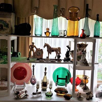 Blenko, Roy Rogers & Trigger Clock, Mid Century Glassware, Head Vase, Beaver Premium Hats and Hat Box, Uranium Glass, Silver Butter...