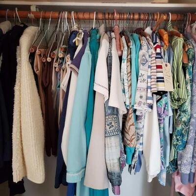 #4142 â€¢ Vintage Men And Womans Clothing