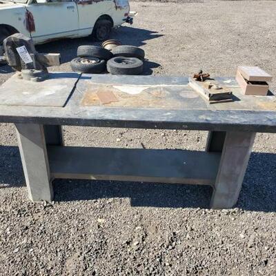 #80020 â€¢ Work Bench, Table Vise, and Tools
