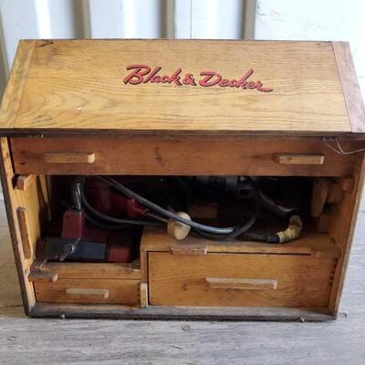#8010 • Black Decker Wooden Tool Box