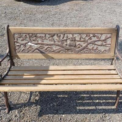 80004 • Wood And Cast Iron Bench