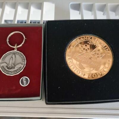 #5180 â€¢ Die Cast Rally Franklin Mint Medal and Pewter Johnson Space Center KeyChain
